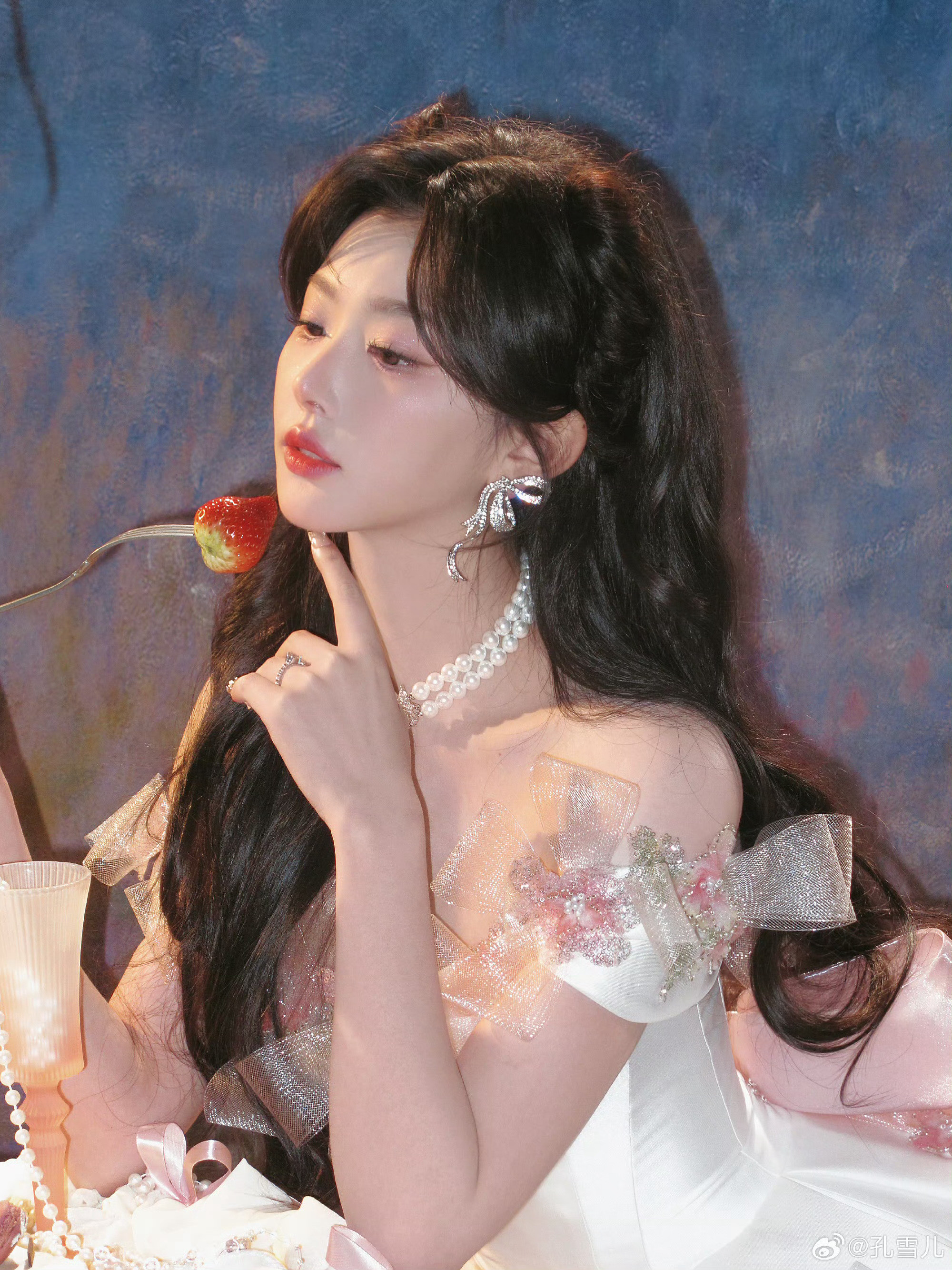 孔雪儿你让我在外面很有面子孔雪儿这张脸真的要美成模版了！雪儿的美貌我的荣耀