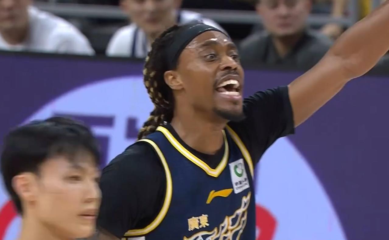 广东队将会以2-1淘汰广州队，晋级八强！CBA季后赛12进8的广东德