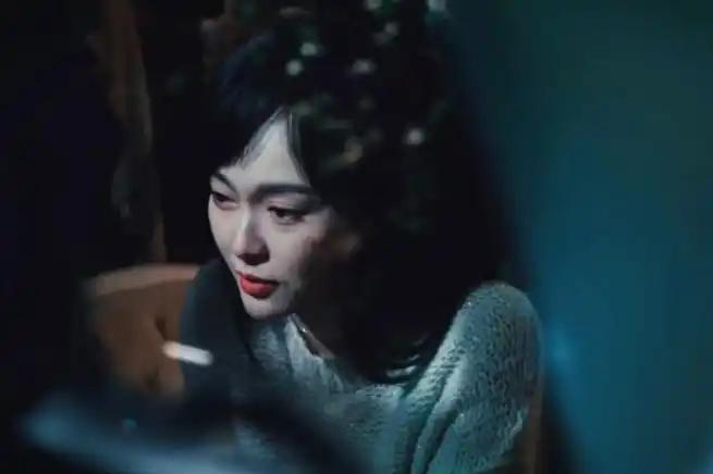 母亲病危，父亲跟女儿说决定放弃手术。“爸！你为什么跟医生说放弃？哪怕只有1%