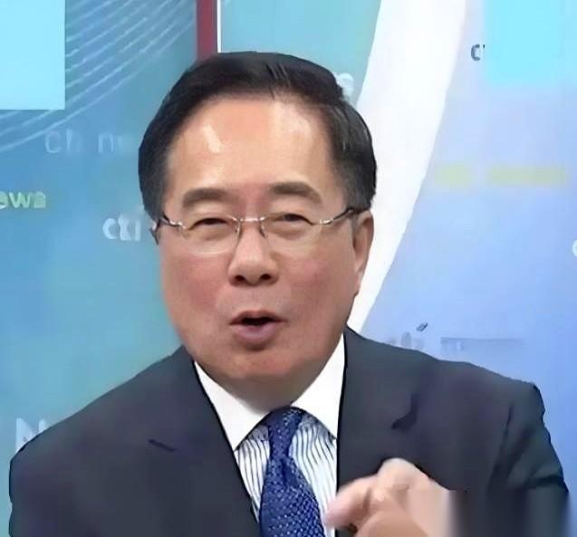 牌，终于被摊开了。还是自己人掀的桌子。蔡正元这一下，等于直接指着一帮人的