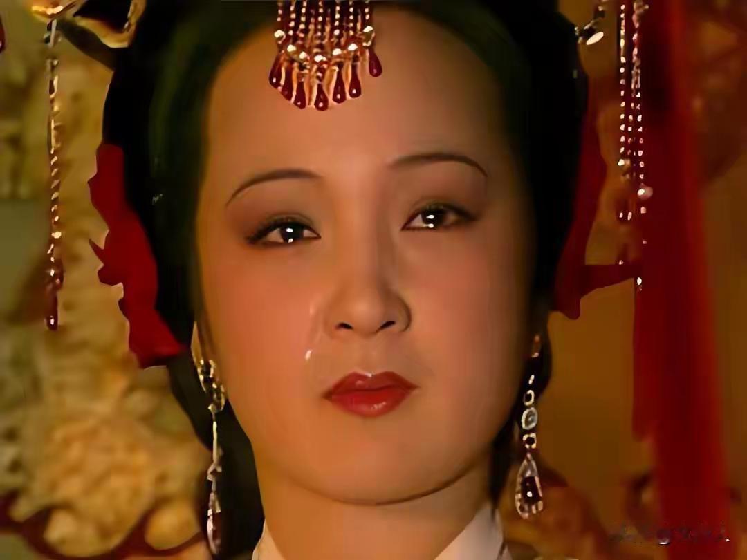 贾元春的致命愚蠢：把皇宫当娘家，把皇帝当亲戚世人读《红楼梦》，多将贾