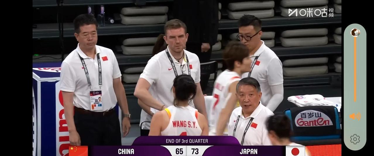 日本队太会装了，宫鲁鸣被打脸了！连续三场小组赛，日本队佯装下半场体力不足，场场