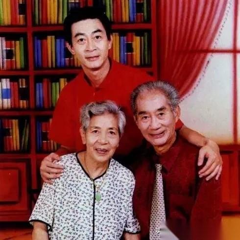 杨洁导演说：章金莱（六小龄童）太娇贵了，他不是我心中最好的孙悟空，是他爸强塞给剧