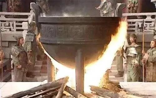 2900年前，西周第九任国君周夷王因听信谗言，将姜子牙的玄孙齐哀公五花大绑捆了来