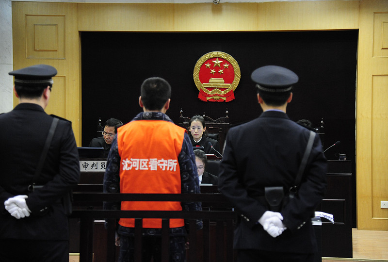 恶意下单2700次男子获刑1年半开网店的曹先生去年差点被逼到关店，他怎么也想不到，自己只是拒绝了一笔
