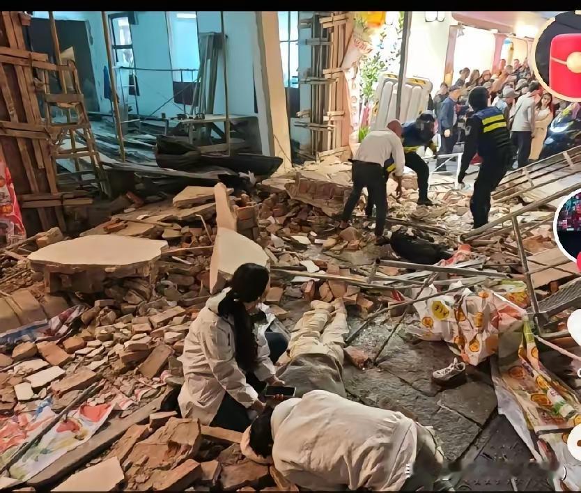 湖南长沙这一起，墙体倒塌背后的细节爆光：出事3天前，就有人跟监管部门投诉，说这家