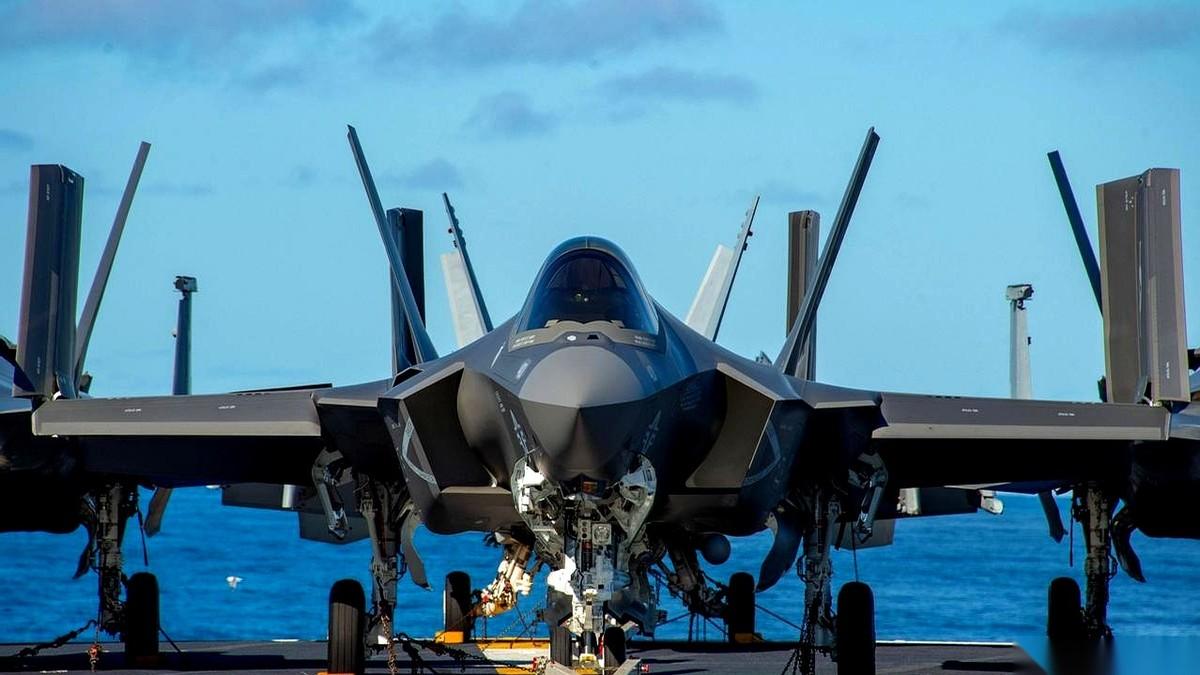 都说打了快三年，俄罗斯的家底早该被掏空了。电视里天天放，不是这辆坦克被打爆，就