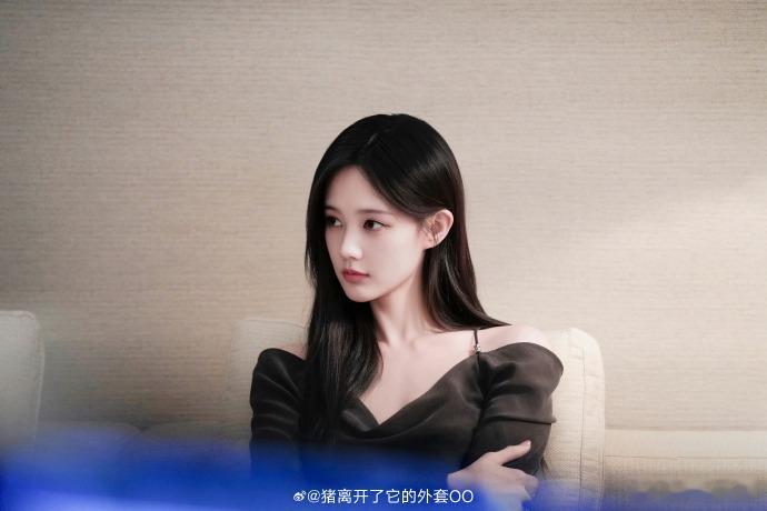 李一桐美人余首日热度22714李一桐美人余萤火单元最快破22000剧集《美人余》