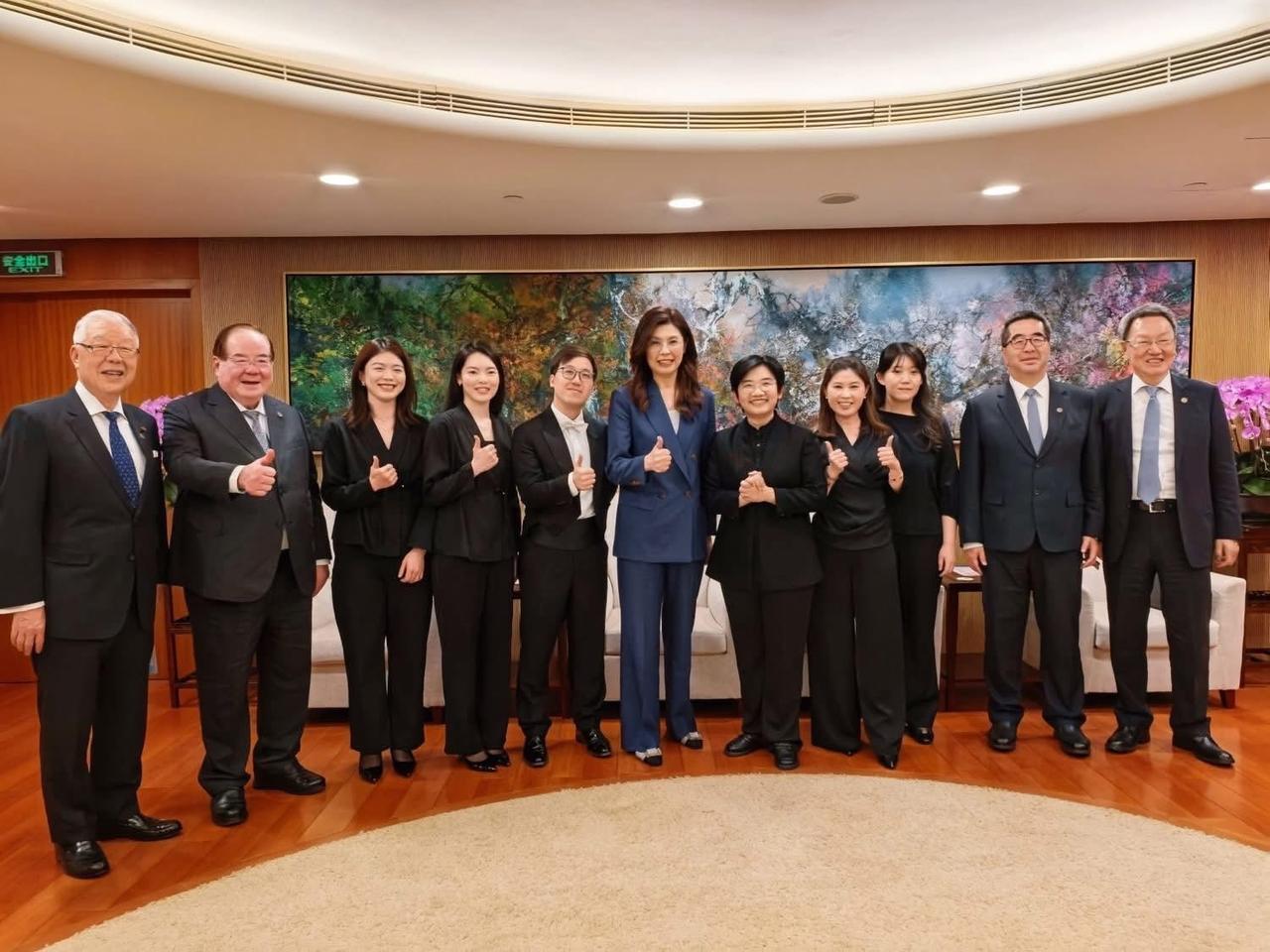 傅崐萁：国民党郑丽文主席破冰大陆十项利多落地　两岸迎来和平与繁荣新契机国民