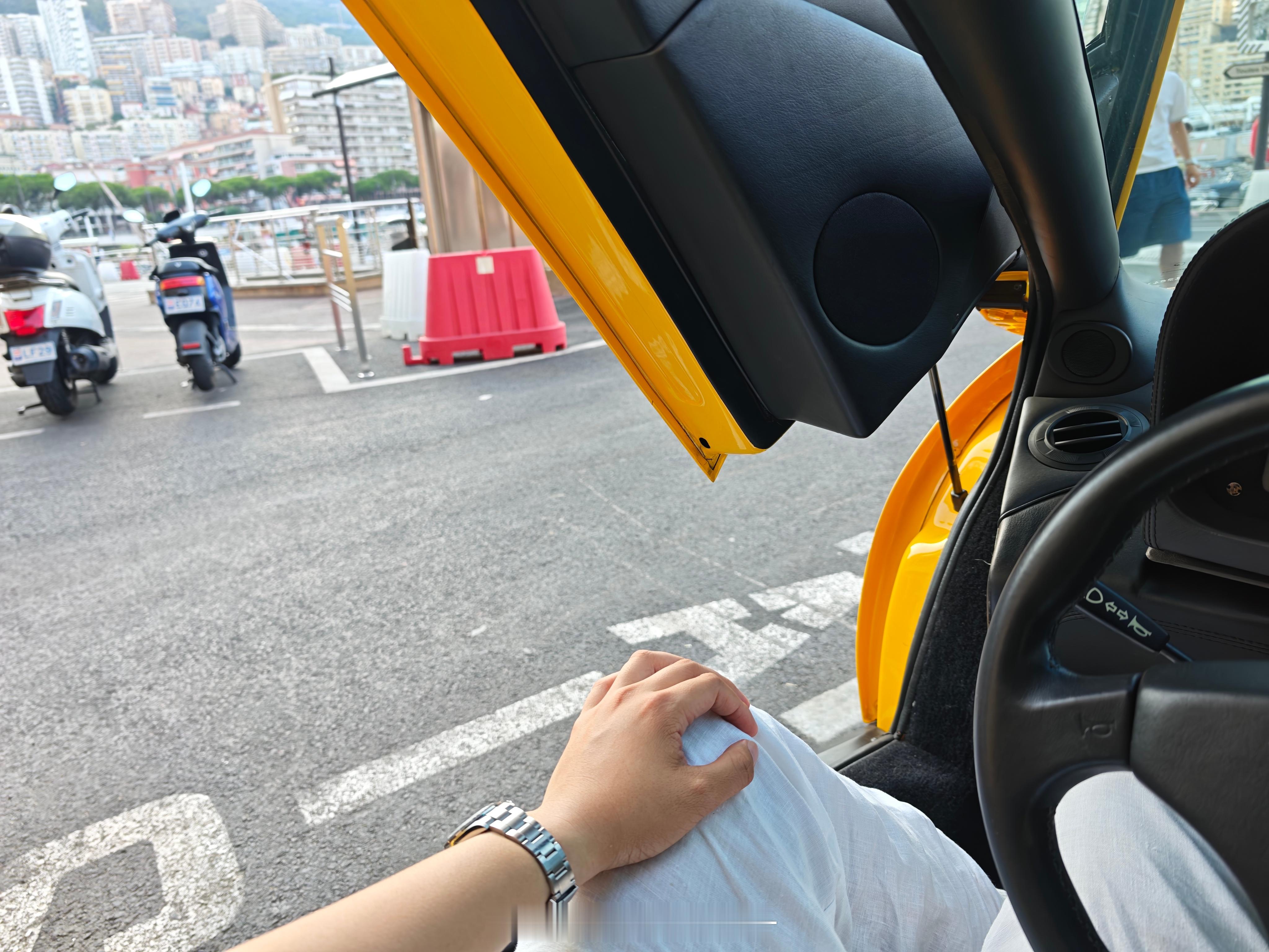 给顶级富豪兰博基尼鬼怪车主安利上汽奥迪audie7x大v聊车问我什么时候可以在