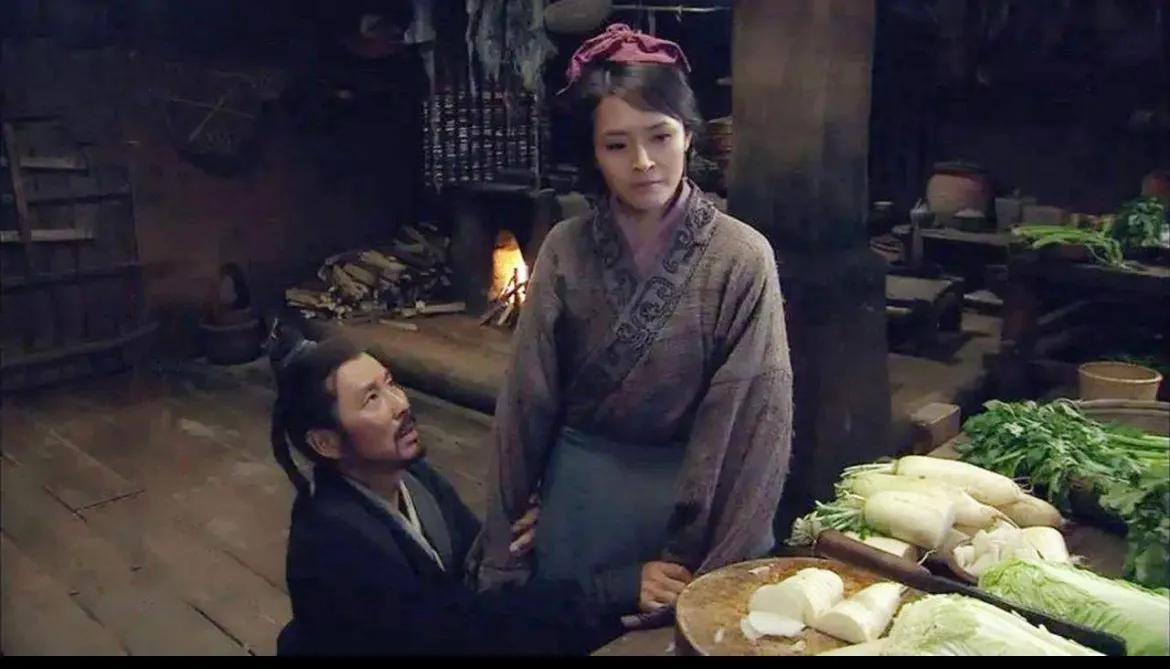 故事：刘邦当上皇帝后，突然想起自己和初恋曹寡妇还有一个儿子，就悄悄地跑去沛县找人