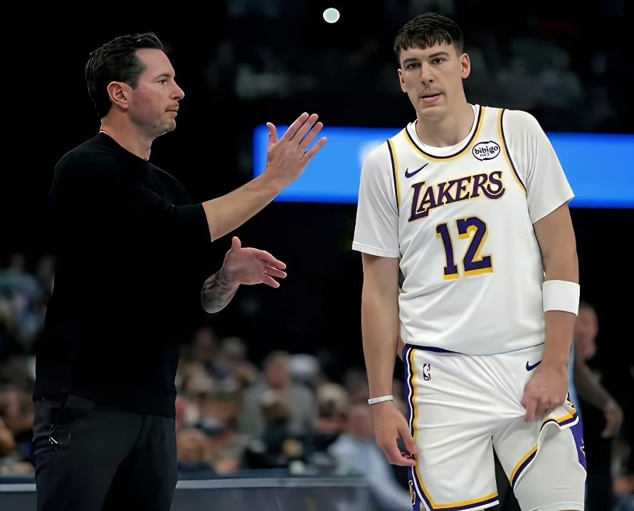 太好用了！拉拉维亚大概率要取代八村出任湖人首发在湖人过去的两场比赛里面，拉拉