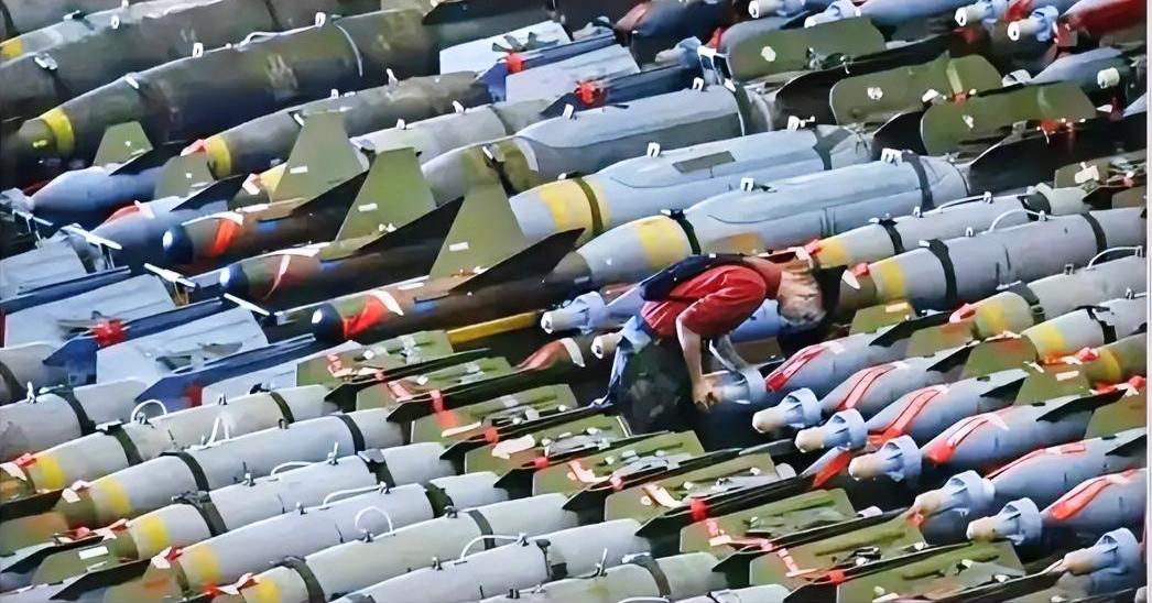 中国军工底气何来？24小时不停的流水线背后，是真正的硬核实力！