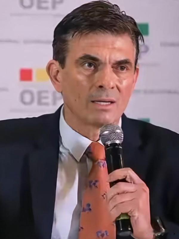 就在今天玻利维亚宣布了2025年11月9日，玻利维亚新任总统罗德里戈·帕斯·