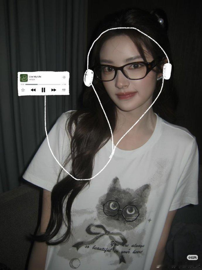 徐若晗推理过程全对结果全错谁懂这种过程满分，结果零分的痛！徐若晗拿纸笔认真推导