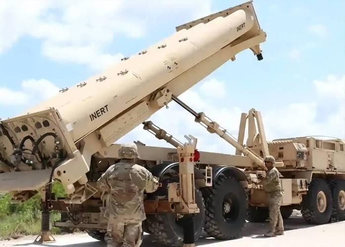 开战初始，随着伊朗反击的开始，中东美军基地遭受打击，为了确保基地军事功能的正常使