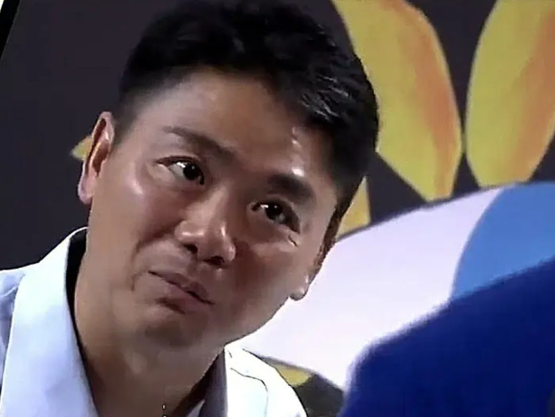 雷军能有今天的成就不得不感谢一个人，那就是京东的刘强东。大家还记不记得，曾经在一