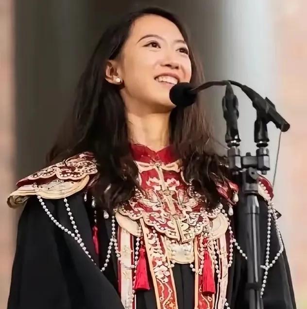 在蒋雨融这个事件中打脸的不是蒋雨融本人，也不是送她留学的父母，而是一个地点。