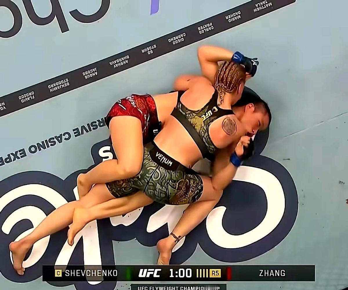 张伟丽当年从武校退了，北漂混饭吃的时候，估计没人觉得她能成UFC冠军。结果呢？U