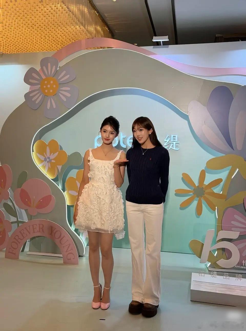 艾米纯生图来咯～感觉脸还是很能打的！