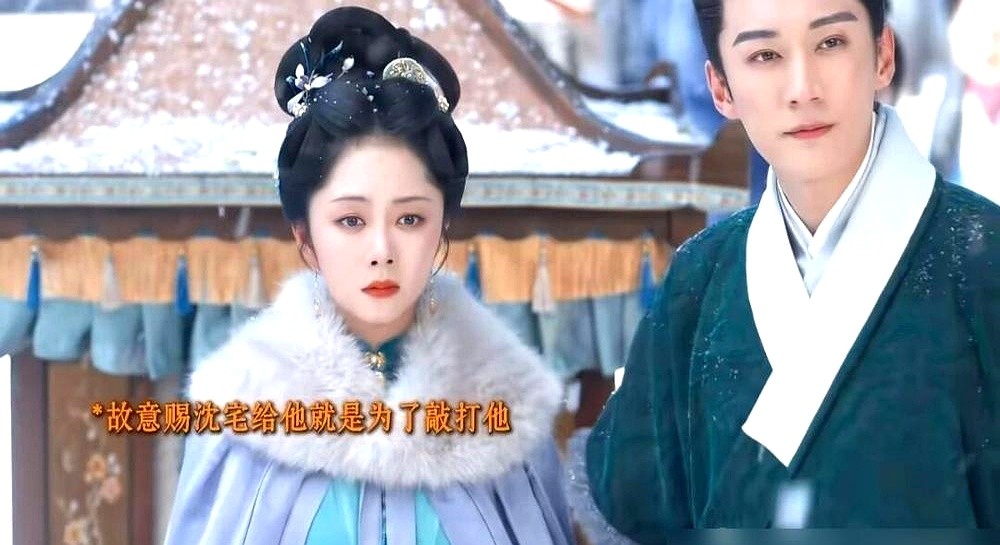 刘学义突然对着谭松韵说：“哥们，亲个嘴吧？”片场瞬间笑崩。导演要的暧昧克制、眼里拉丝的高级感，直接被