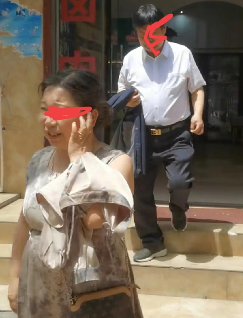 土豆为了拒还52个w。去了瓷都几次，不是患了幽闭症了吗？大家明面上只知道，瓷都