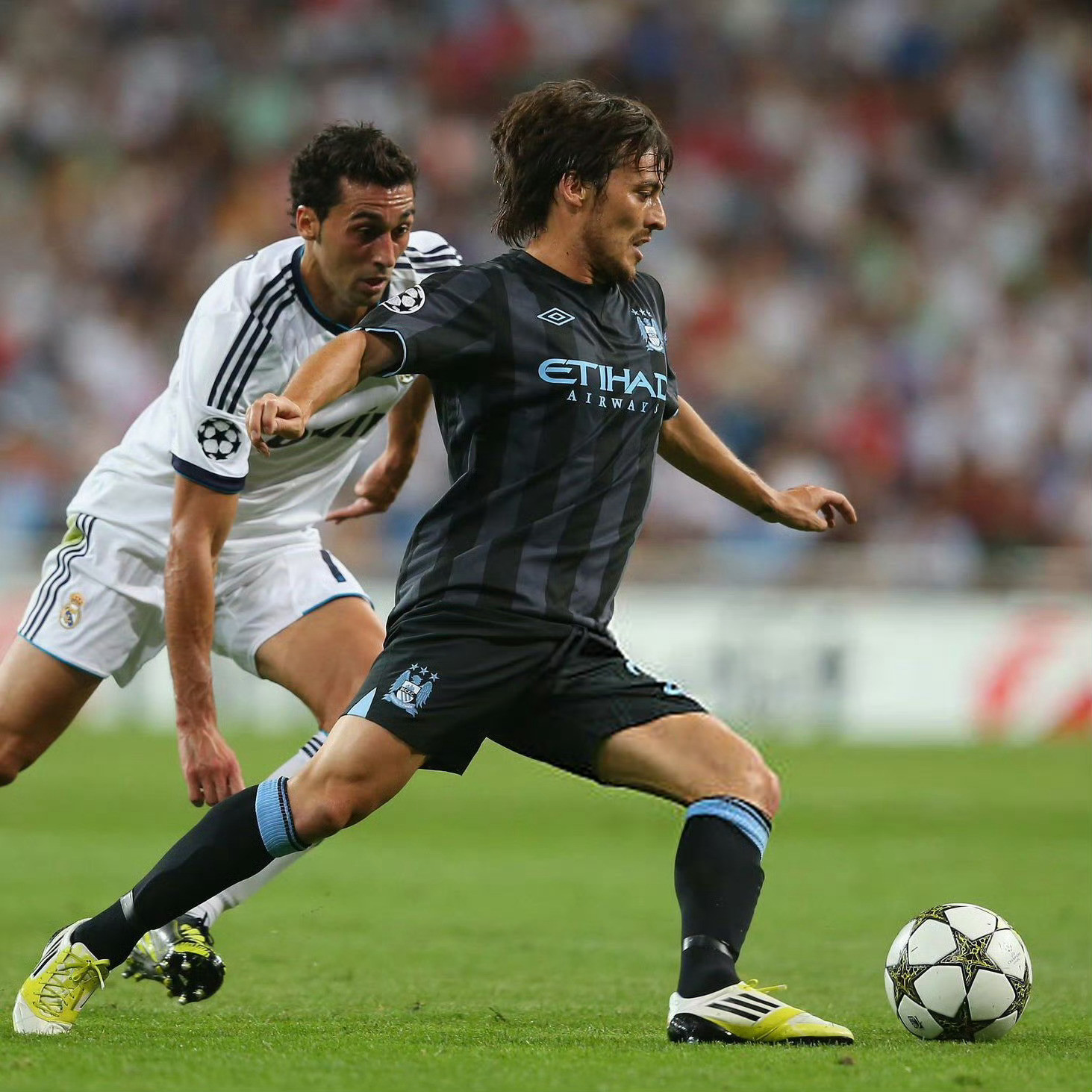 马卡报：皇马大胜曼城次日，阿韦洛亚仍坚守基地工作10小时据《马卡报》消息，皇马在