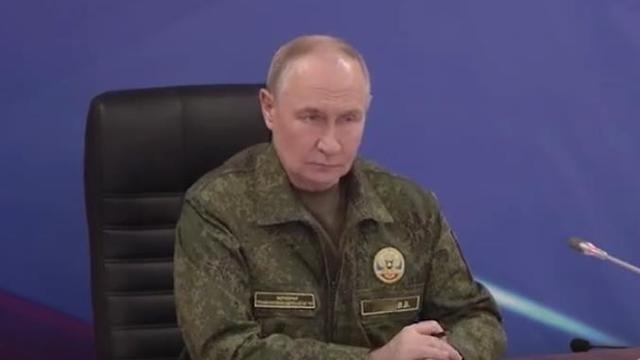 俄罗斯已经做出决定，放弃乌克兰主动撤出顿巴斯的努力，接下来将加大军事打击力度，用