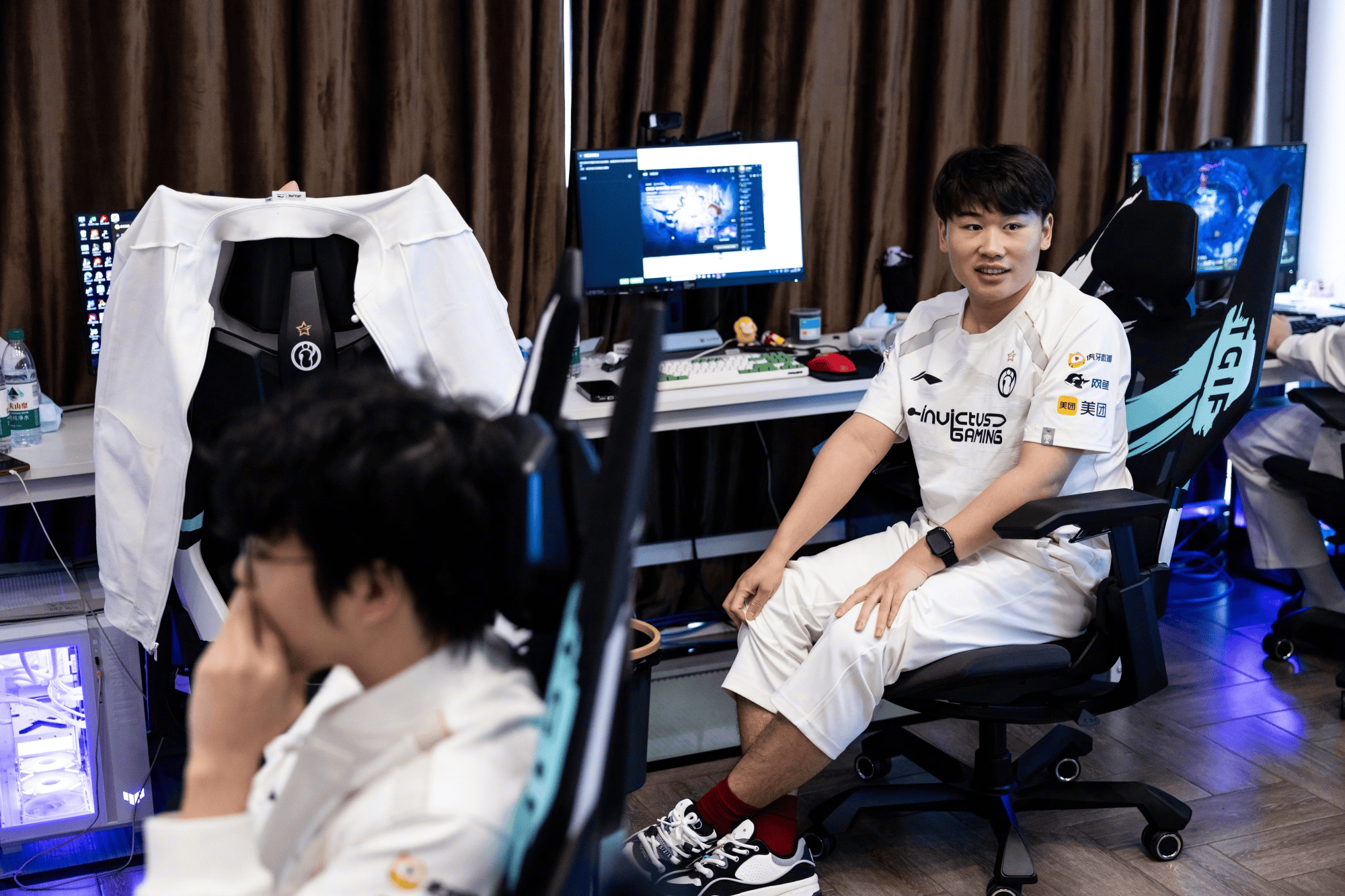 2-0战胜WE, IG发布赛后返图: 持之以恒, 加油