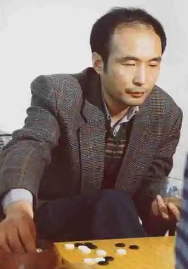 第九届中日围棋擂台赛第九届擂台赛（1994.3-12）改为每