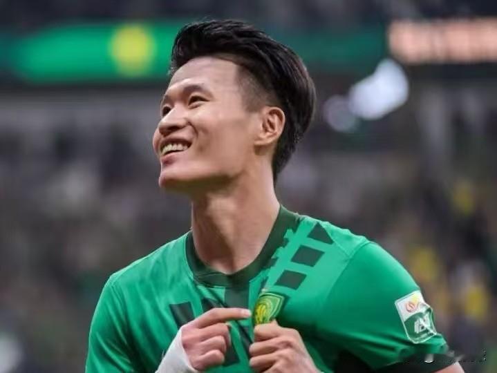 国安与林良铭续约基本达成一致…昨晚北京国安2：0啃下山东泰山，终哨吹响的时候，北