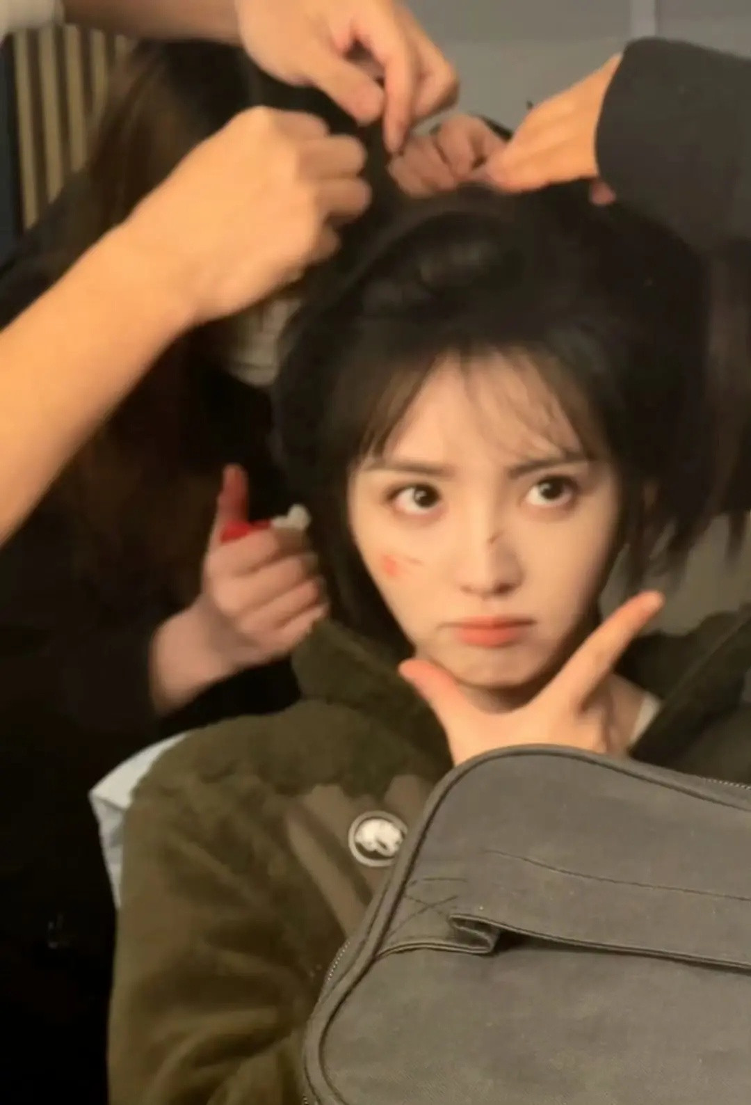 小田真的太萌了吧，大大眼睛，小小的嘴巴