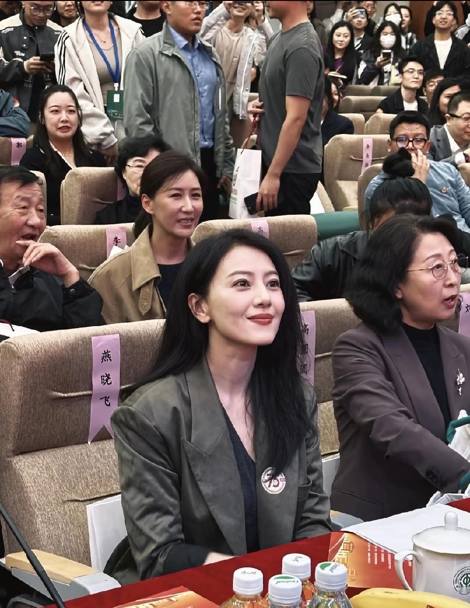 都说内娱神颜天花板，但比“美”太虚，比“五官精致度”才是真刀真枪！最近考古旧帖