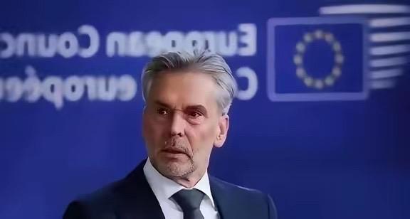 荷兰扬言“硬抢稀土”？这话听着真够冲的。一个荷兰官员最近说，如果中国不卖稀土