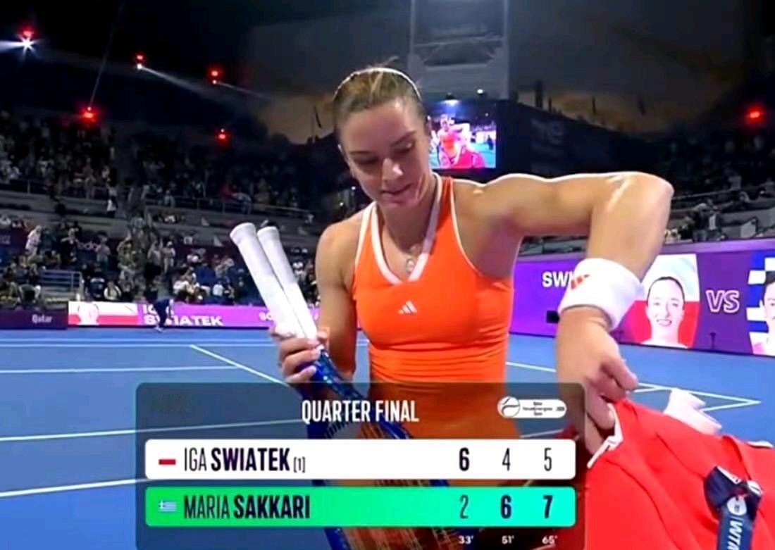 斯瓦泰克之前是不会打逆风球，现在连顺风球也开始兵荒马乱了。WTA1000多哈女