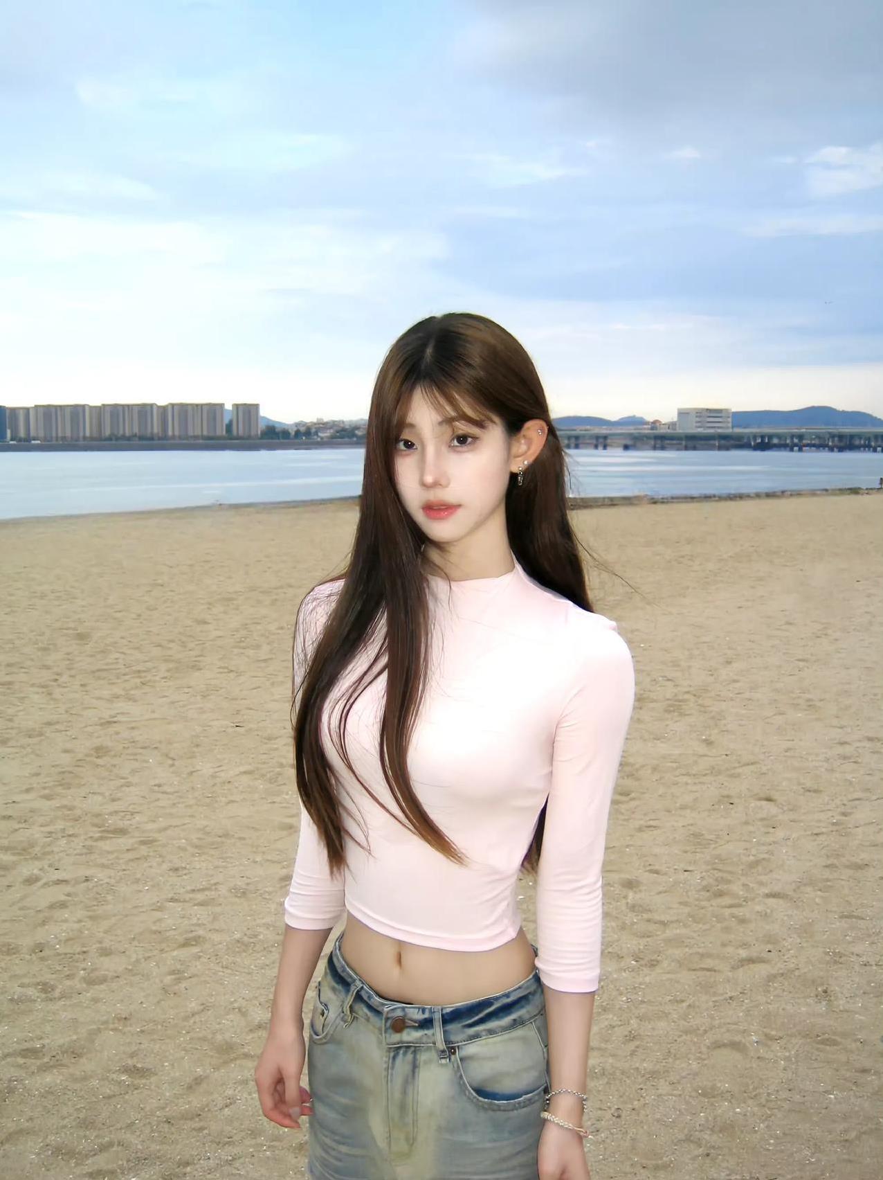 碧海潮生处，美人倚岸立。
