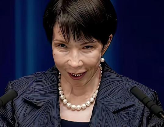 日本企业集体吃闭门羹！中国经济论坛零邀请背后，高市早苗美国之行收获的反而是‘天大坏消息’