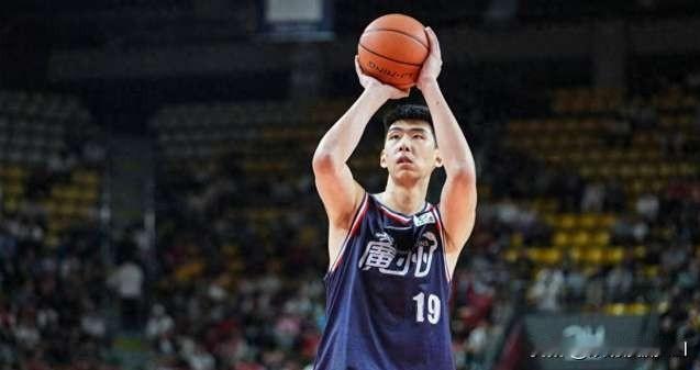 杜峰前脚离开广东队，徐昕后脚回广东队了，这是巧合吗重磅官宣落定！据知名篮球