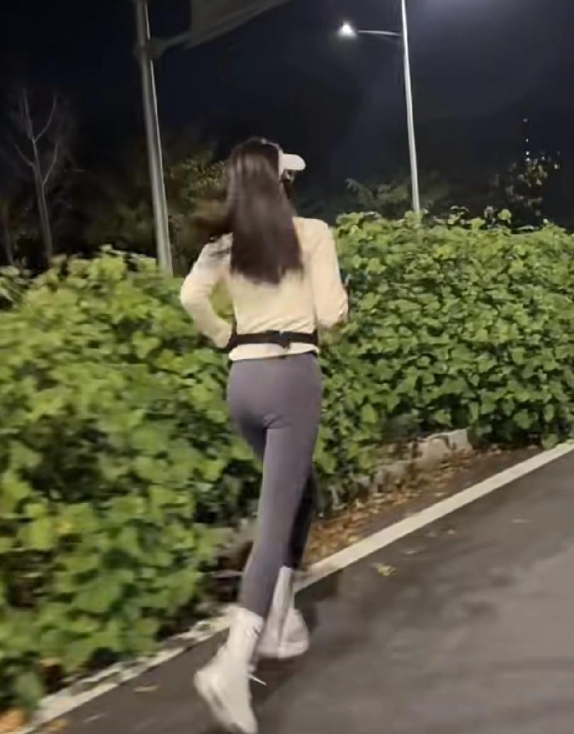 冬天来了，跑步还能继续么其实，冬天跑步恰恰可以说是最适合的。何