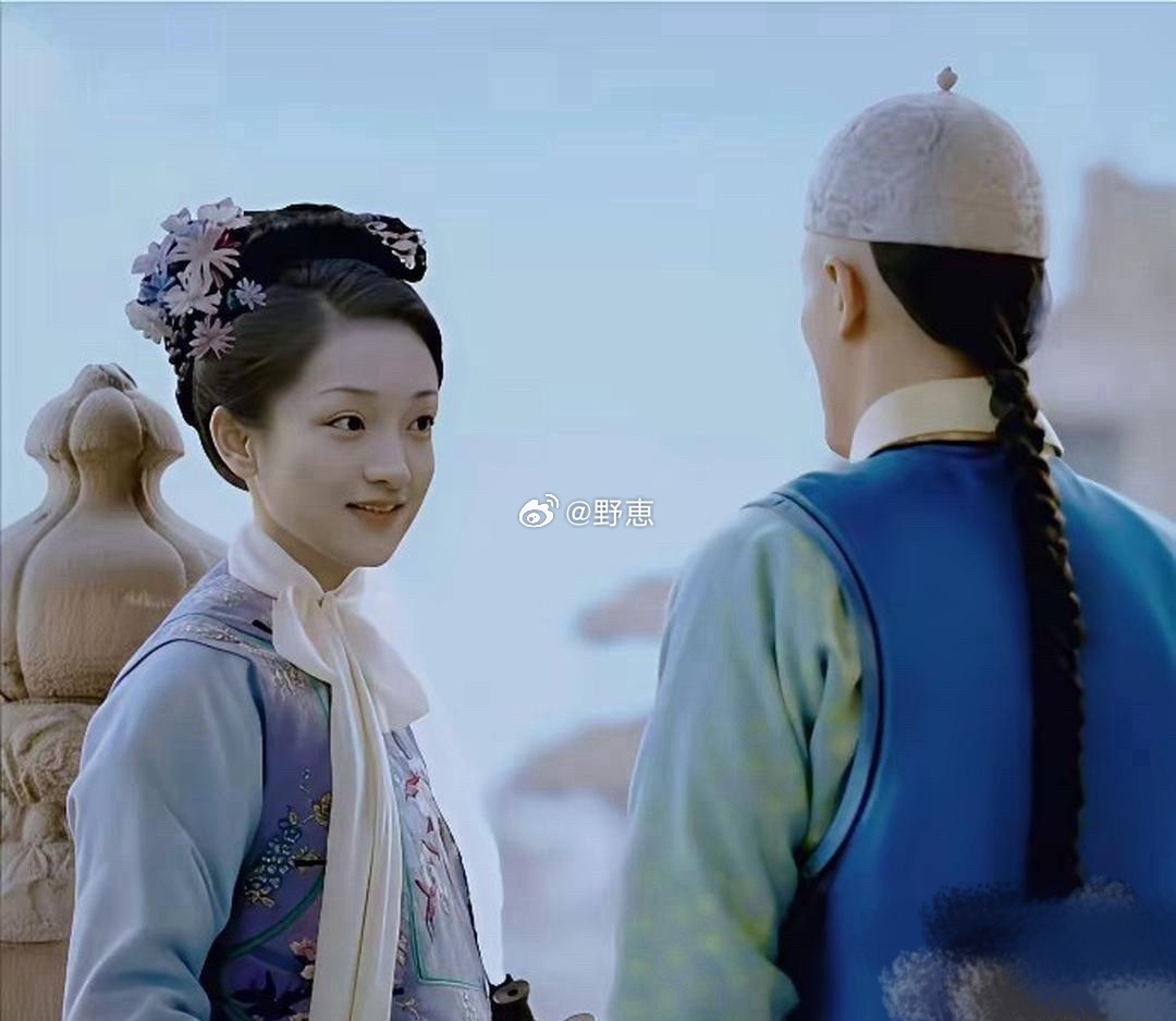 这个修图师月薪少⁠说也⁠得有1万了吧。