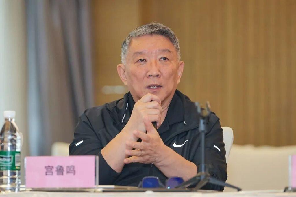 中国女篮主教练宫鲁鸣应该对集训是很有自己一套东西的！因而我建议以后可以多给各