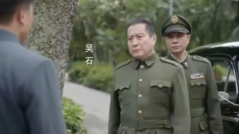 在《换了人间》中，他同样饰演了吴石将军。于和伟在《沉默的荣耀》里扮演吴石将军，