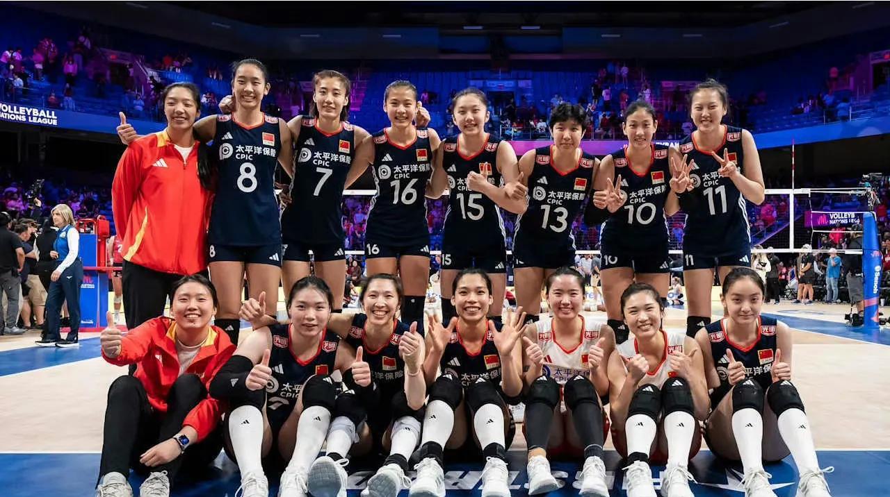 中国女排在队长龚翔宇受伤之后，其实可以顺水推舟将胜利拱手相让给东道主美国女排，这