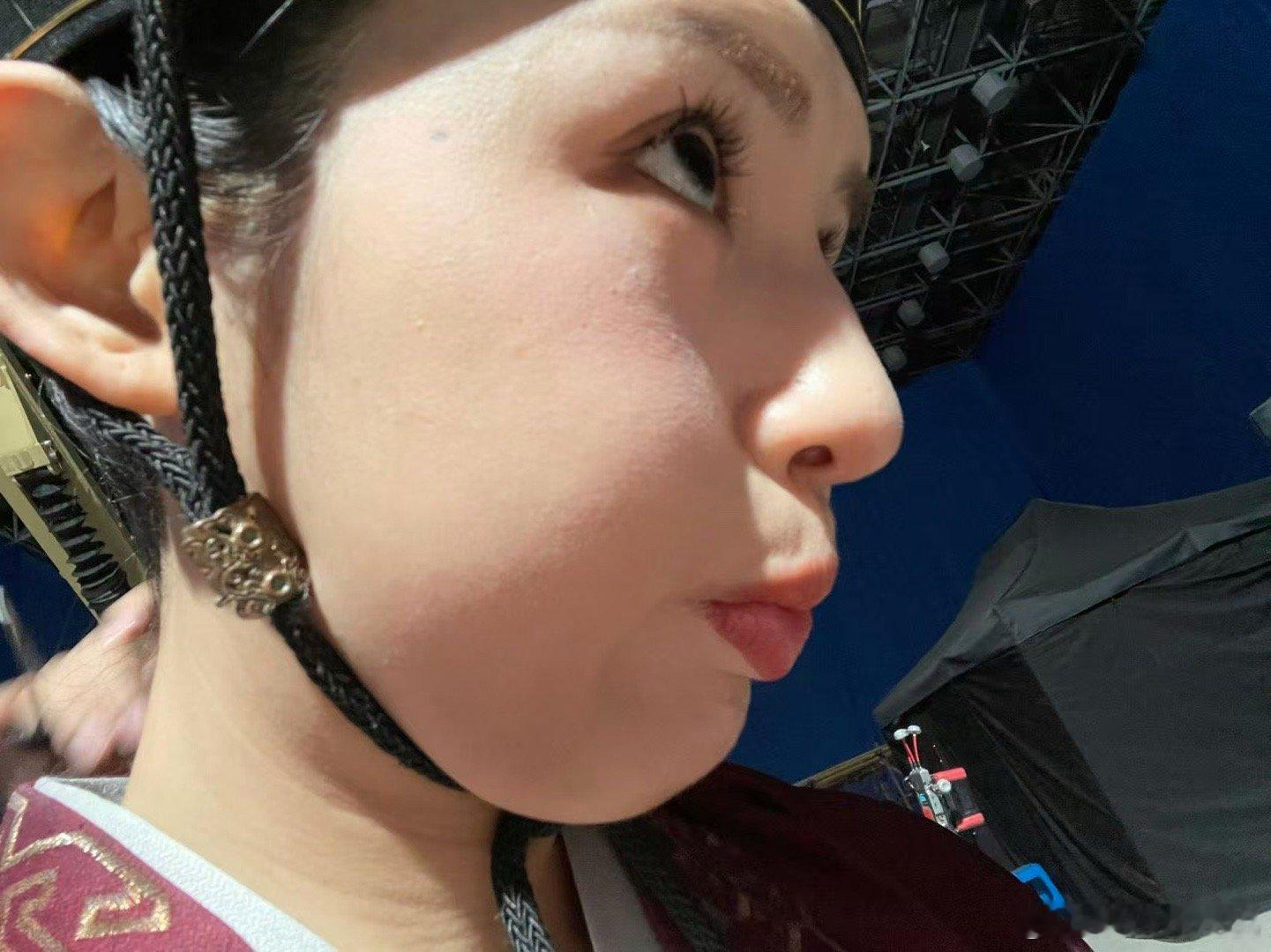 鹤男搞抽象有一套谁能拒绝又甜又会搞抽象的鹤男啊！每一个瞬间都让人笑到打鸣！