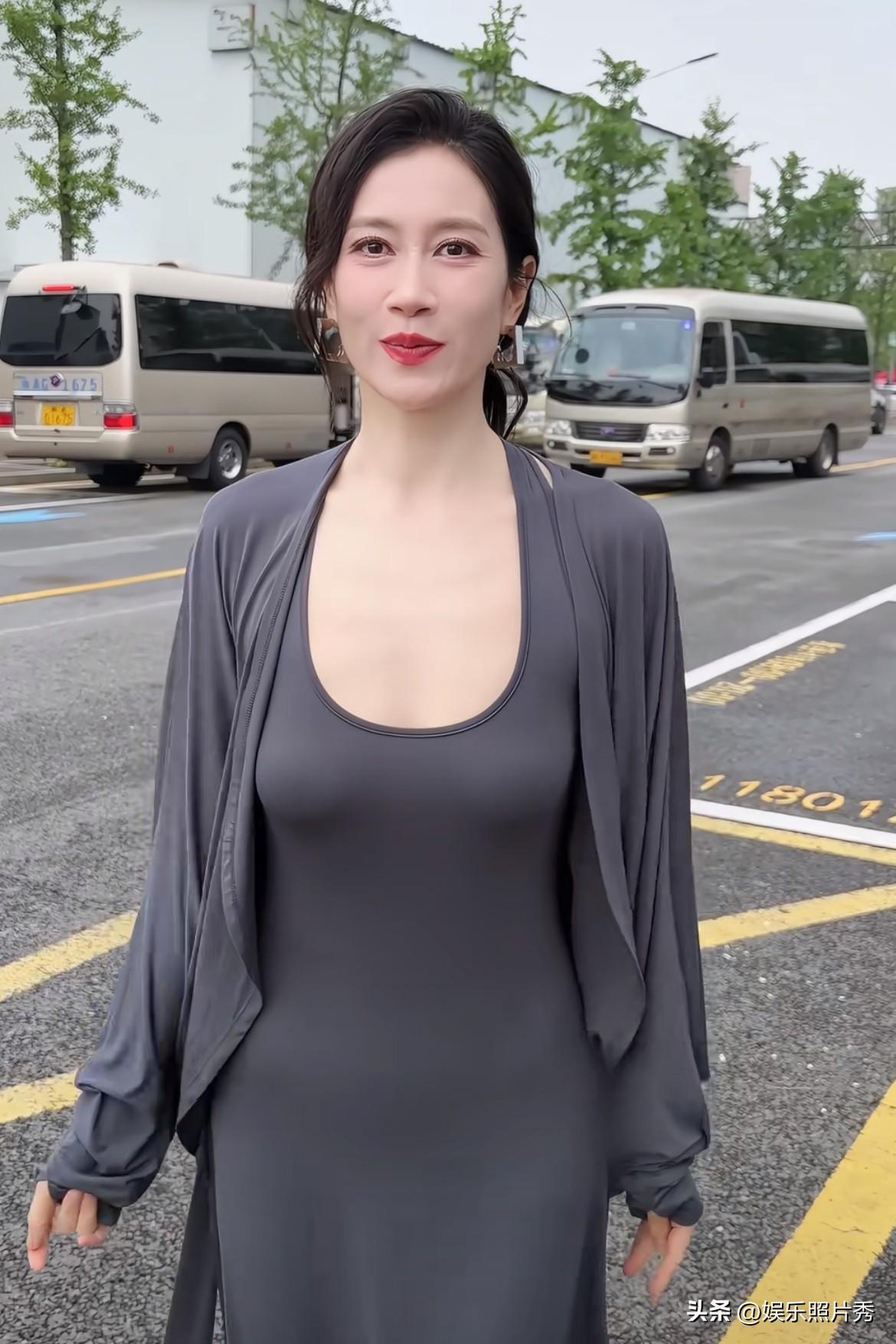 很多人都说她演技有“破绽”！太用力了，让人不舒服！她有颜值有身材，也很努力，