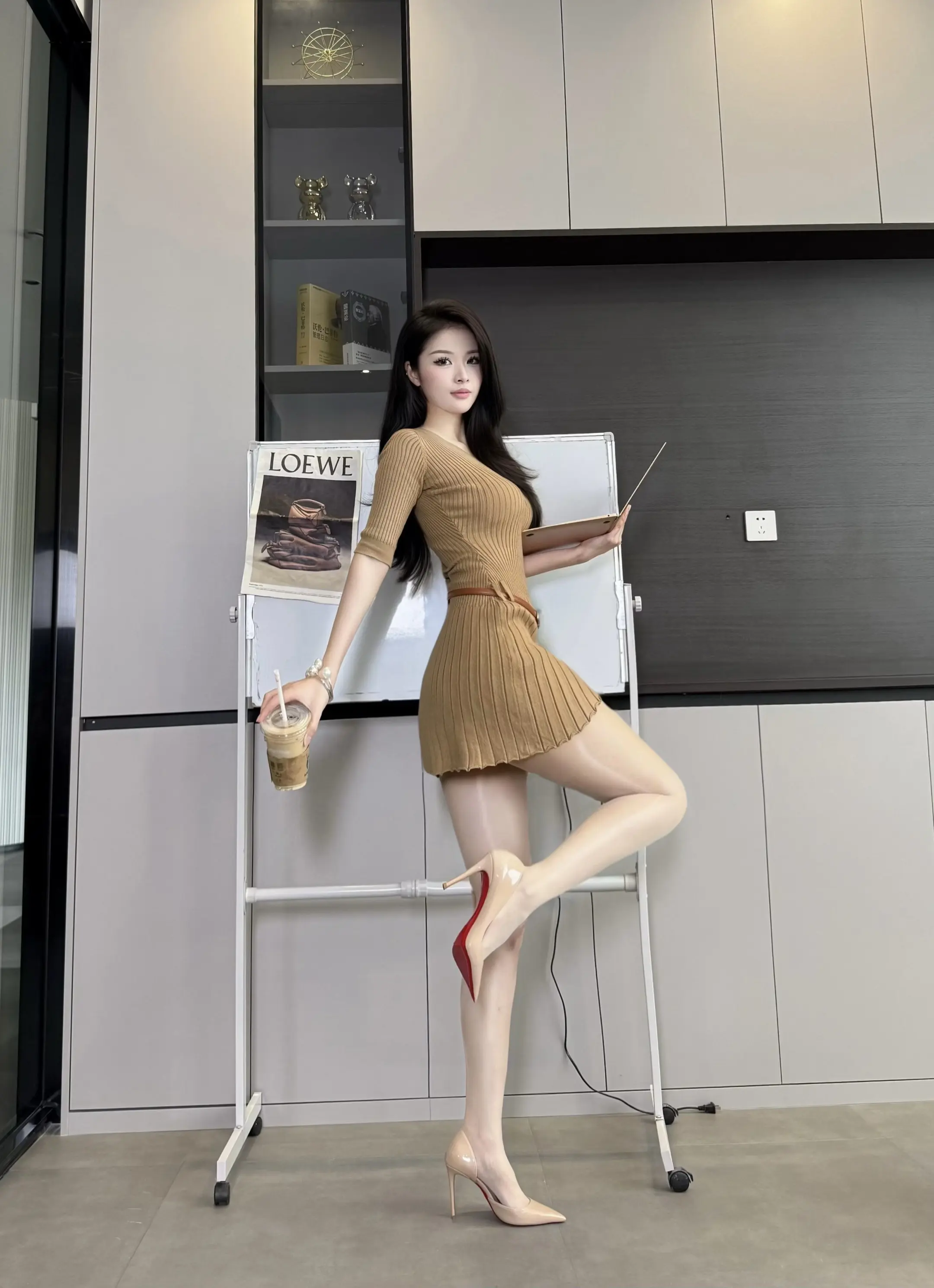 有的时候睁只眼闭一只眼就当wink了。