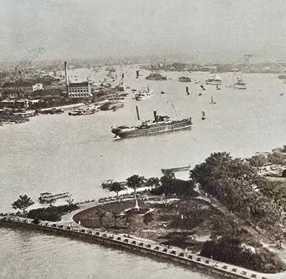 关于北方四岛问题，1956年，苏联曾提出归还齿舞、色丹两岛，不过附带条件是外国军
