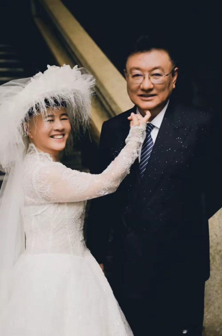 总感觉女的配不上男的
