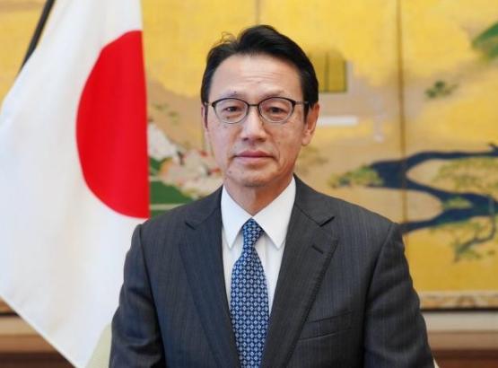 日本这次用“热锅上的蚂蚁”来形容都不为过，日本驻华大使突然把所有驻华总领事都召集