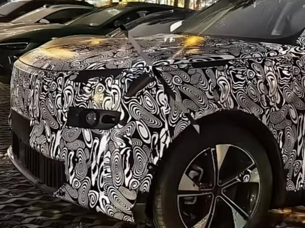 领克800新车谍照曝光设计近似“大哥”领克900预计与09同级领克90